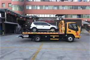 鹤岗汽车紧急补胎换胎救援