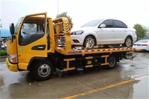 鹤岗附近拖车救援24小时服务热线